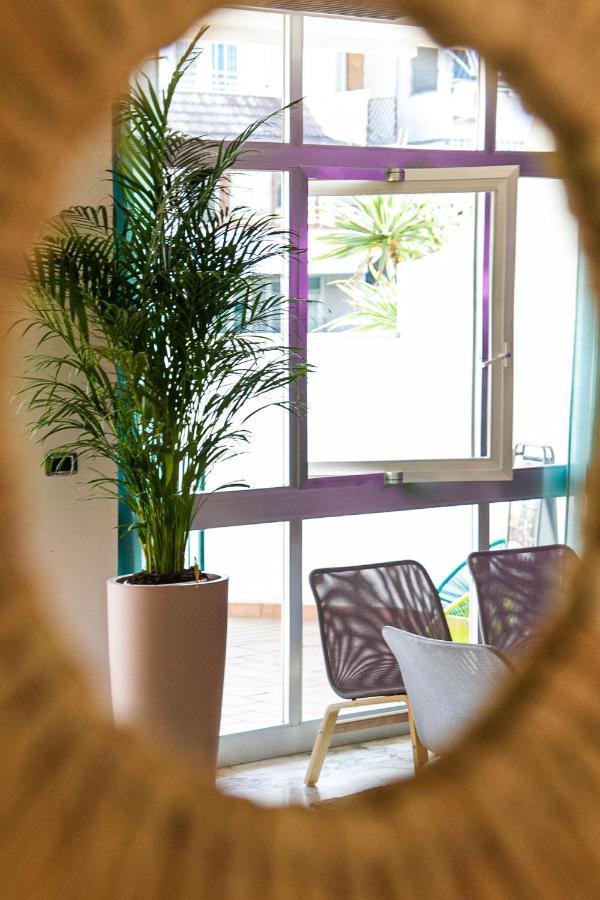 Hotel Blumen San Benedetto del Tronto Bagian luar foto