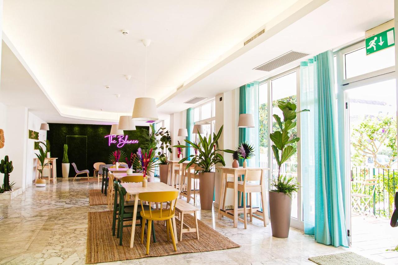 Hotel Blumen San Benedetto del Tronto Bagian luar foto