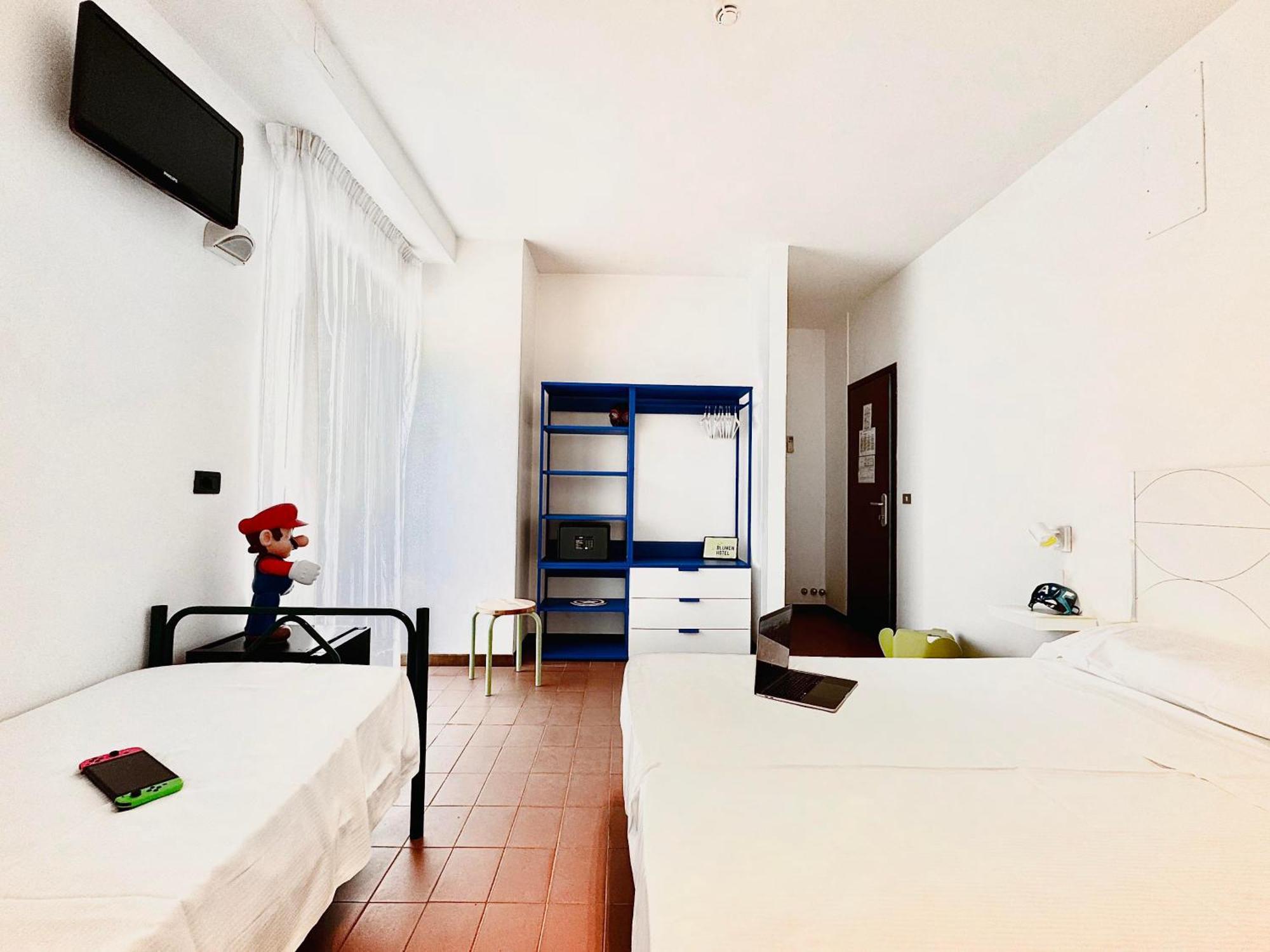 Hotel Blumen San Benedetto del Tronto Bagian luar foto
